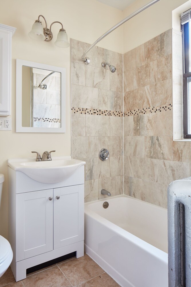 Classic 1BR in Brighton - photo 17
