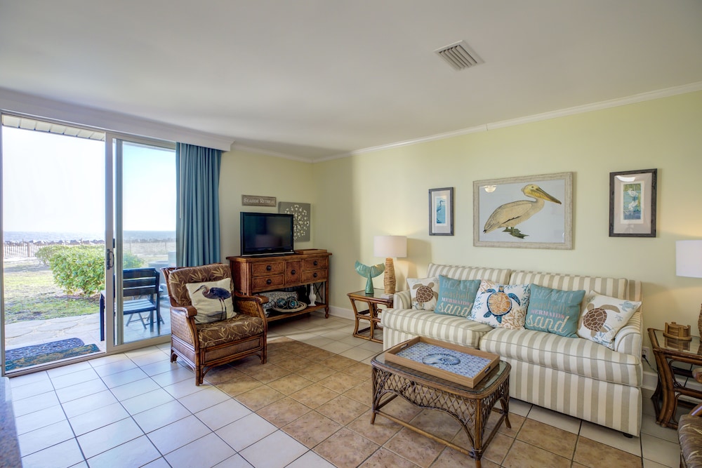 Villas By the Sea Resort & Conference Center - photo 15