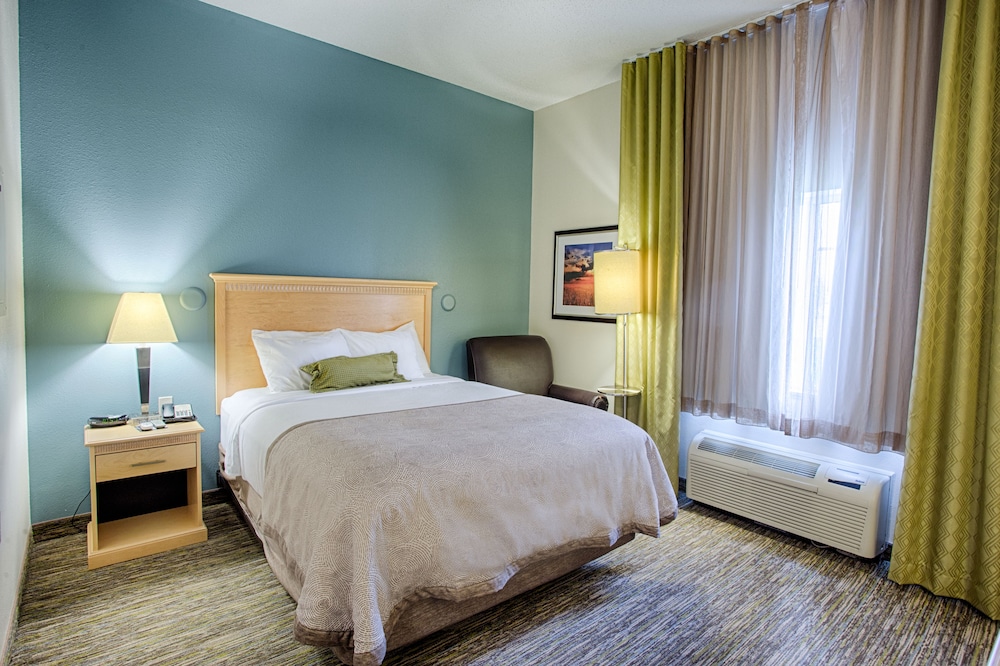 Candlewood Suites Fargo N. Dakota State University by IHG - photo 13