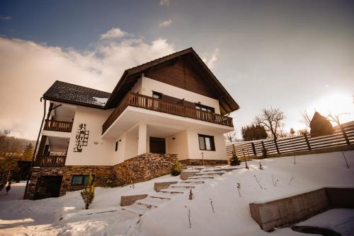 Agropensiunea turistică La Rusu pet-friendly hotel Rodna