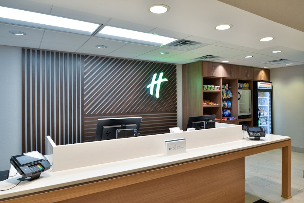 Holiday Inn Hotel & Suites Overland Park Convention Center - photo 55