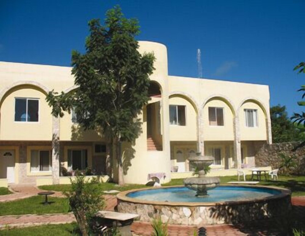 Dolcemente Ekbalam in Temozon, Mexico