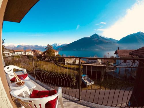 Appartamento Il Girasole Cremia Lago di Como — 4-Star Luxury Hotel in Cremia, Italy
