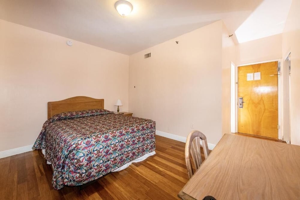 Ocean Beach Suites - photo 11