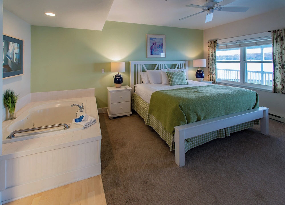 Edgewater Resort - photo 47
