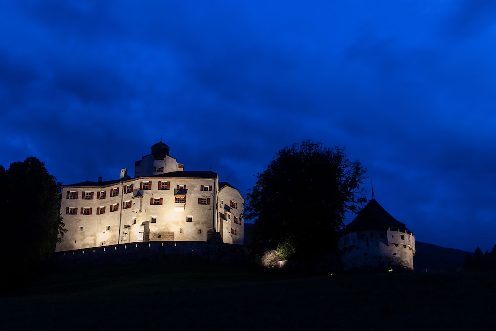 Schloss Friedberg - last minute hotel in Volders