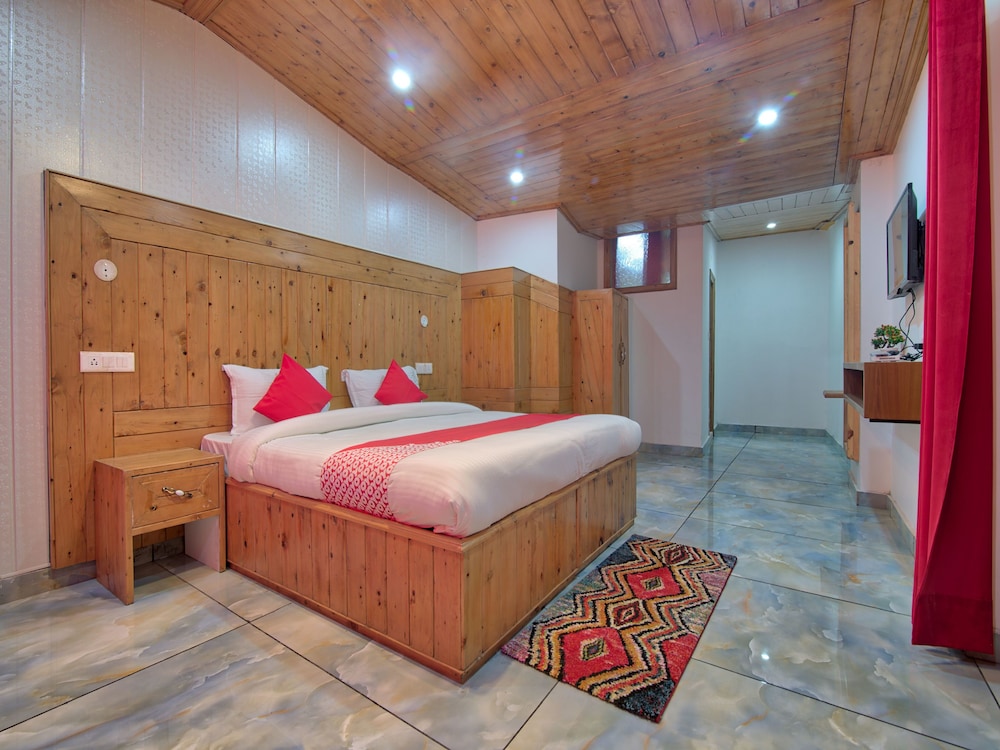 OYO 13755 Woodstock Inn in Dalhousie, India