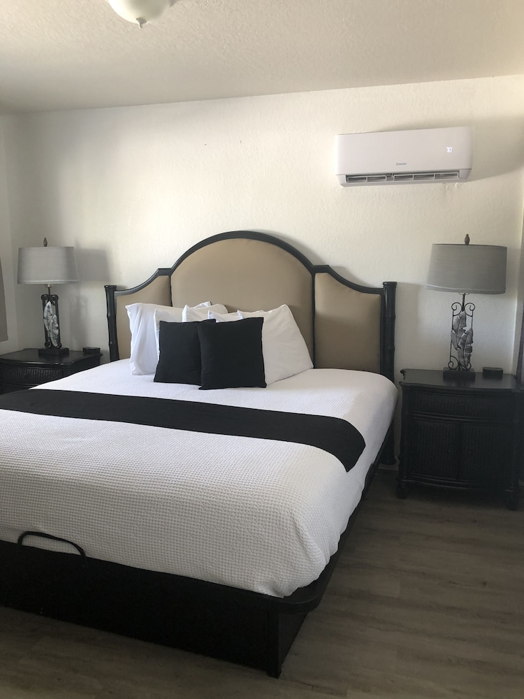 Holiday Isles Resort - photo 13