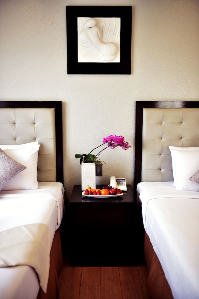 Aura One Hotel — Baguio — photo 4