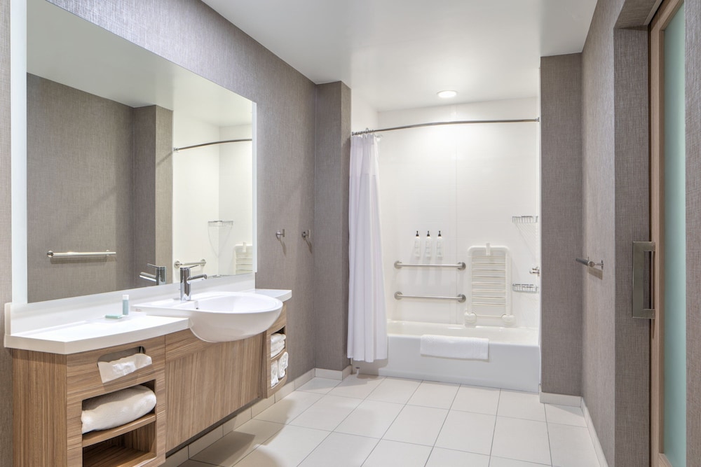 SpringHill Suites by Marriott Columbia near Fort Jackson - photo 12