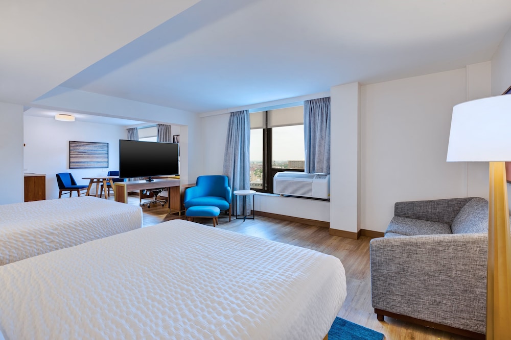 Hotel Indigo Detroit Downtown by IHG - photo 36