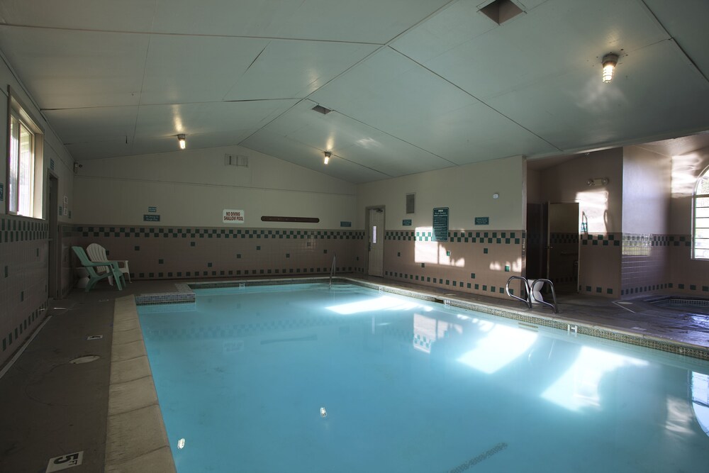 Hi Tide Oceanfront Inn - photo 44
