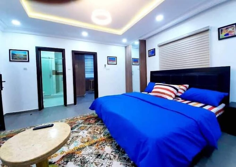 De Palatial Hotel and Apartments in Benin City, Nigeria