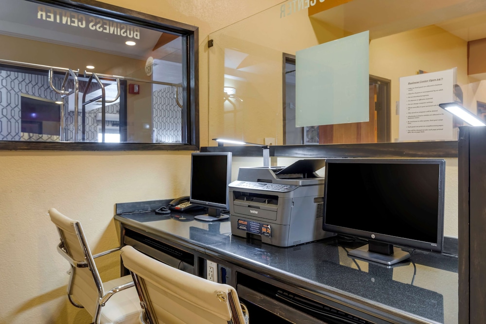 Best Western Plus Rockwall Inn & Suites - photo 34