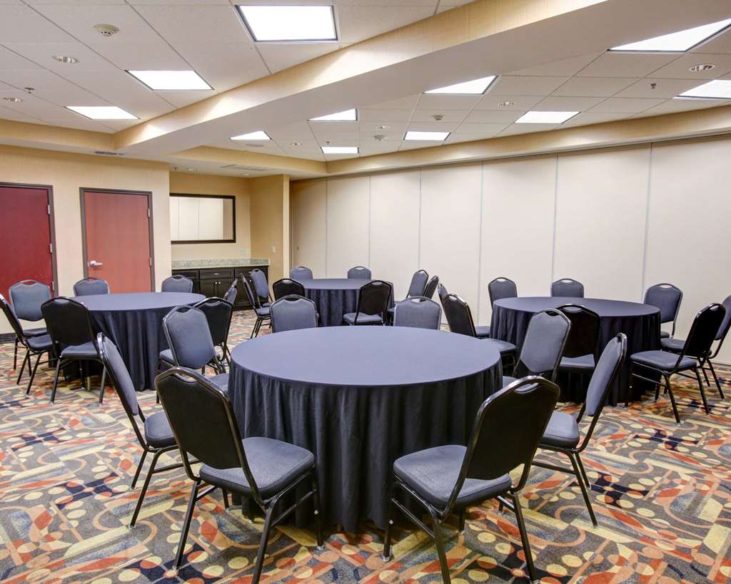 Comfort Suites Buda Austin South - photo 32