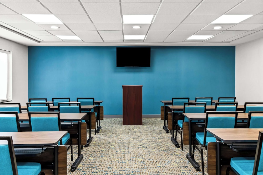 Hampton Inn by Hilton Dayton South - photo 37