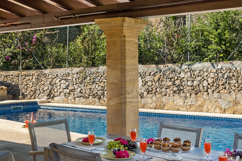 Villa Malva — 4-Star Luxury Hotel in Alcudia, Spain