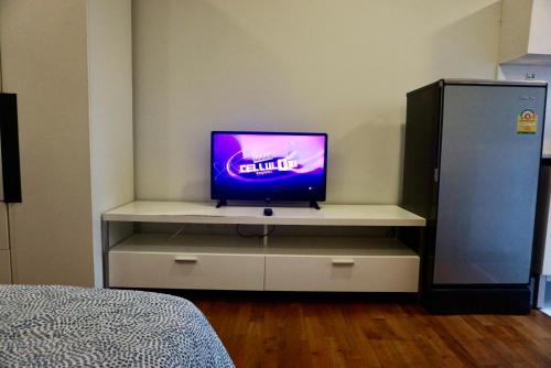 Sathon 15 apartment close to BTS Skytrain St Louis & Surasak