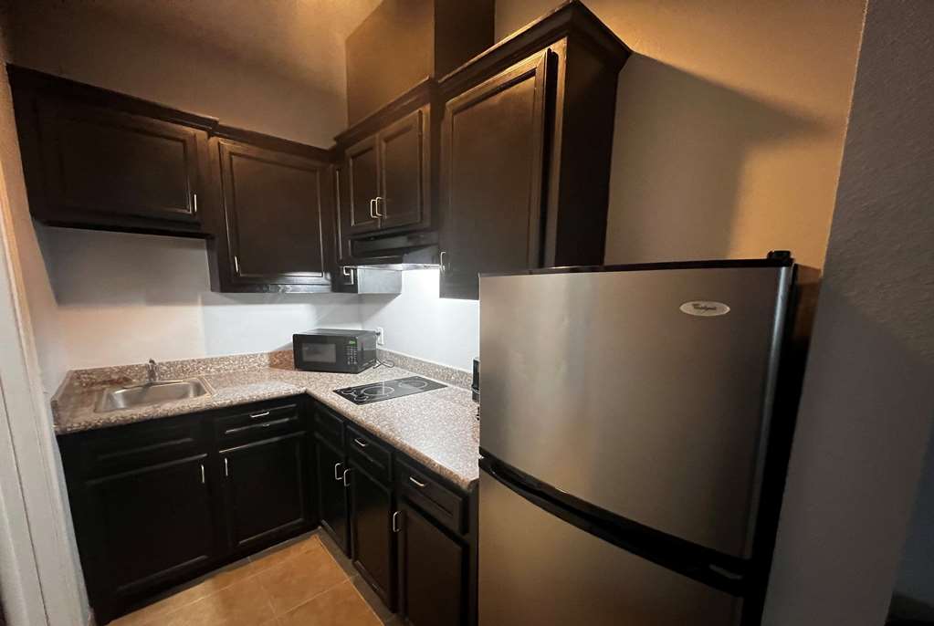 Super 8 by Wyndham Houston North I 45 - photo 28