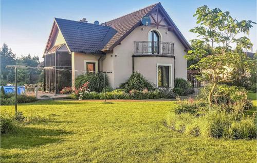 4 Bedroom Nice Home In Semlin — 4-Star Luxury Hotel in Zblewo, Poland