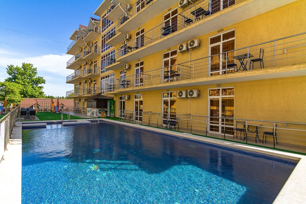 Hotel Delfin in Vityazevo, Russia