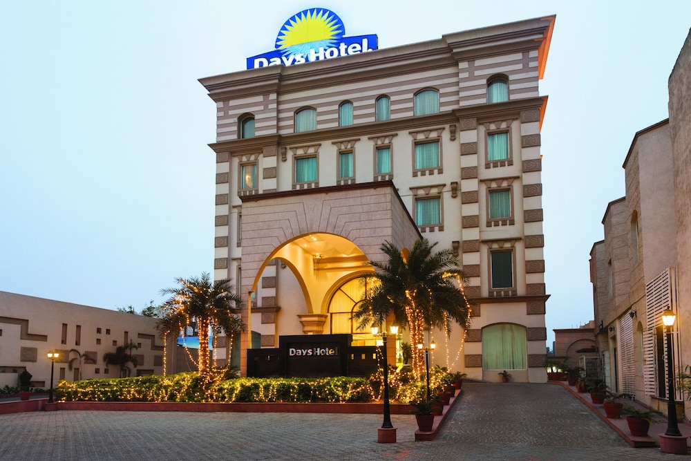 Days Hotel by Wyndham Panipat — 4-Star Luxury Hotel in Panipat, India