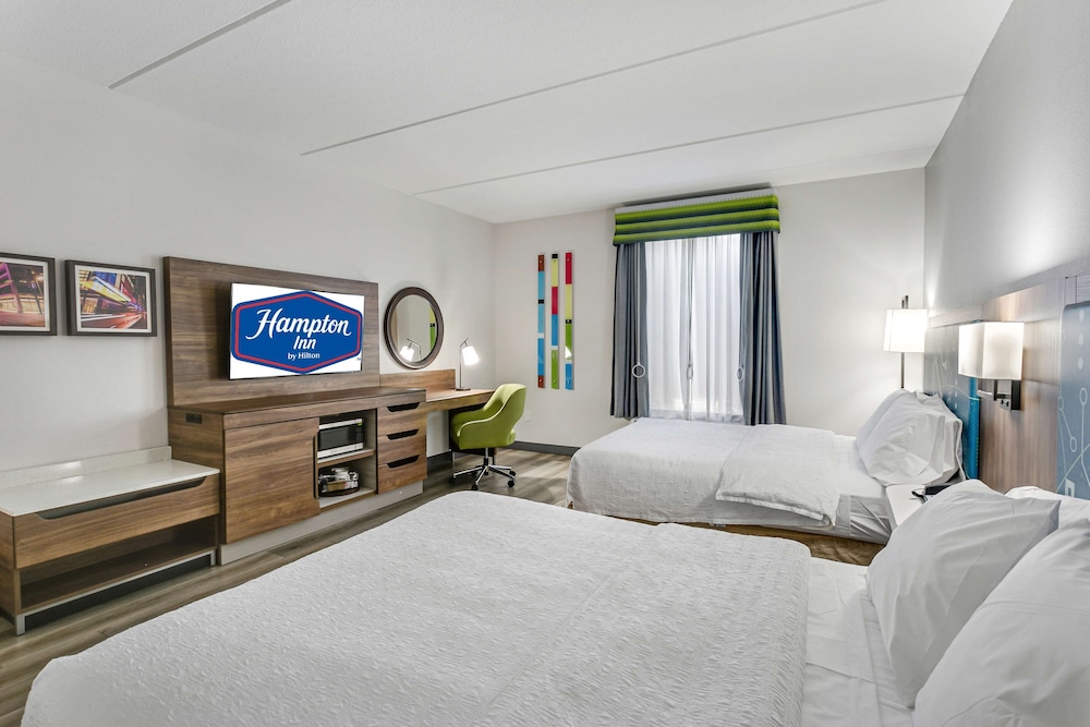 Hampton Inn Houston Pearland - photo 12