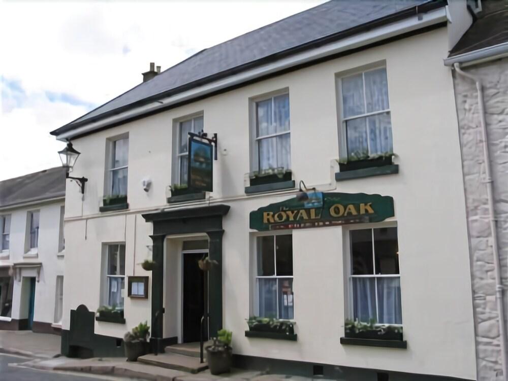 The Oak — 4-Star Luxury Hotel in South Brent, United Kingdom