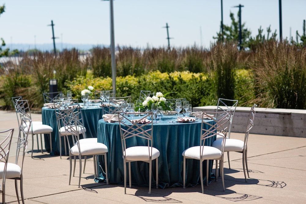 Hotel Indigo Everett Waterfront Place by IHG - photo 32