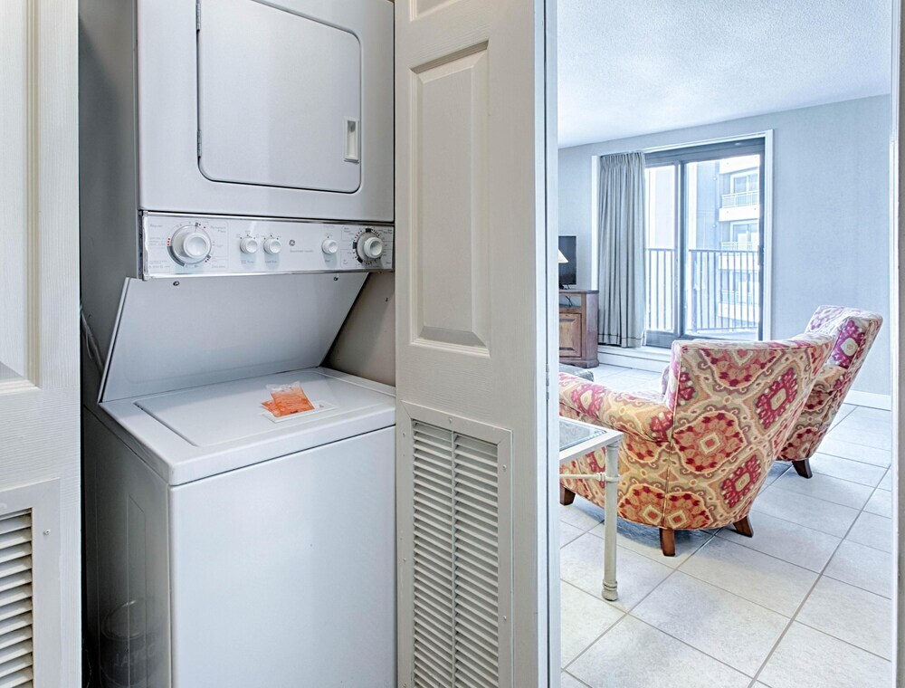 Beachside One 4101 - carbon neutral hotel in Destin