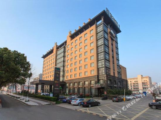 Four Seasons Rayli Hotel — 4-Star Luxury Hotel in Ningbo, People's Republic of China