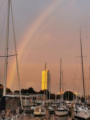 Lieblingsstrand App20 Maritim Residenz — 4-Star Luxury Hotel in Travemuende, Germany