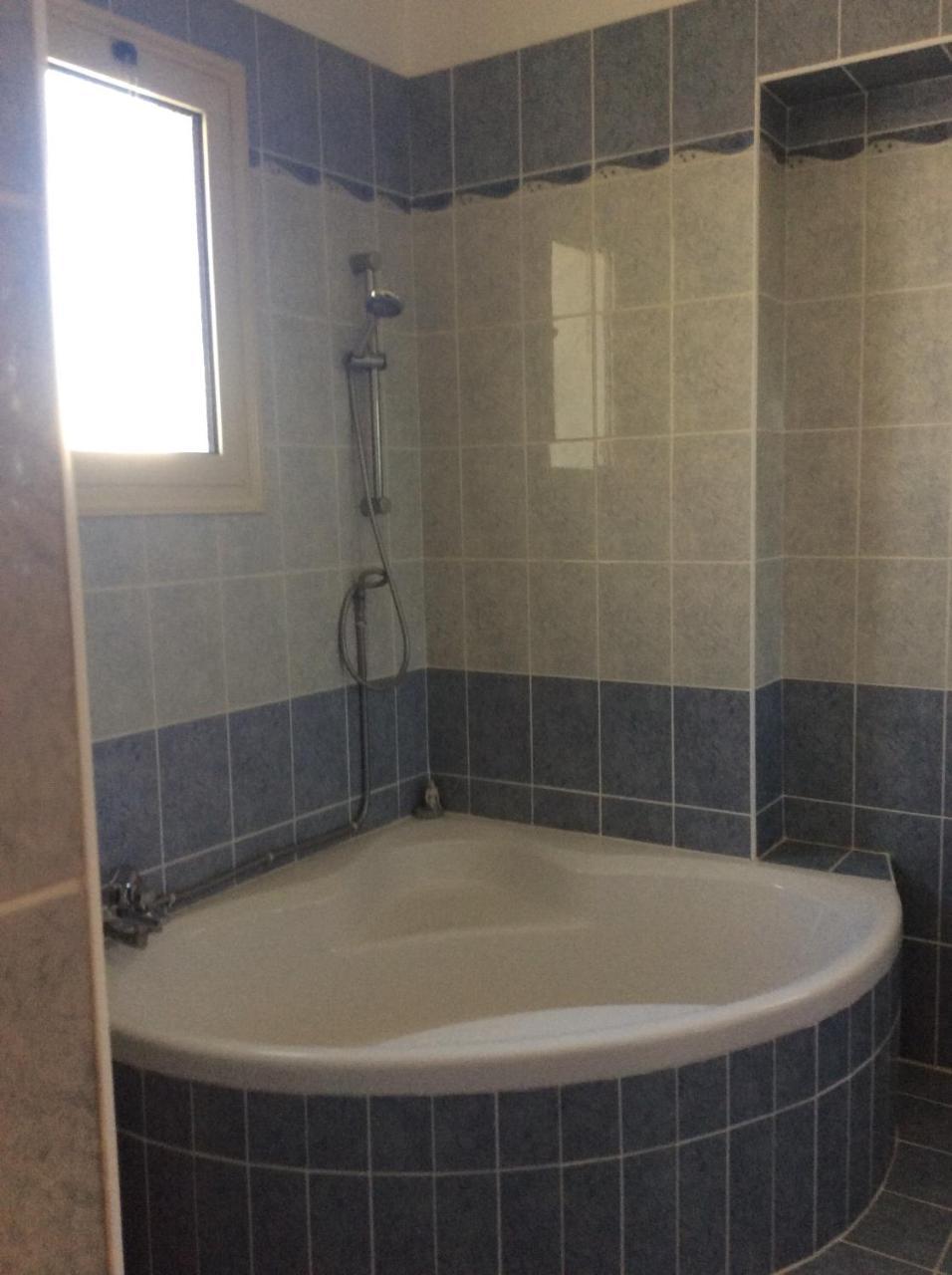 Quality Villa with Pool in Superb Location in Paphos