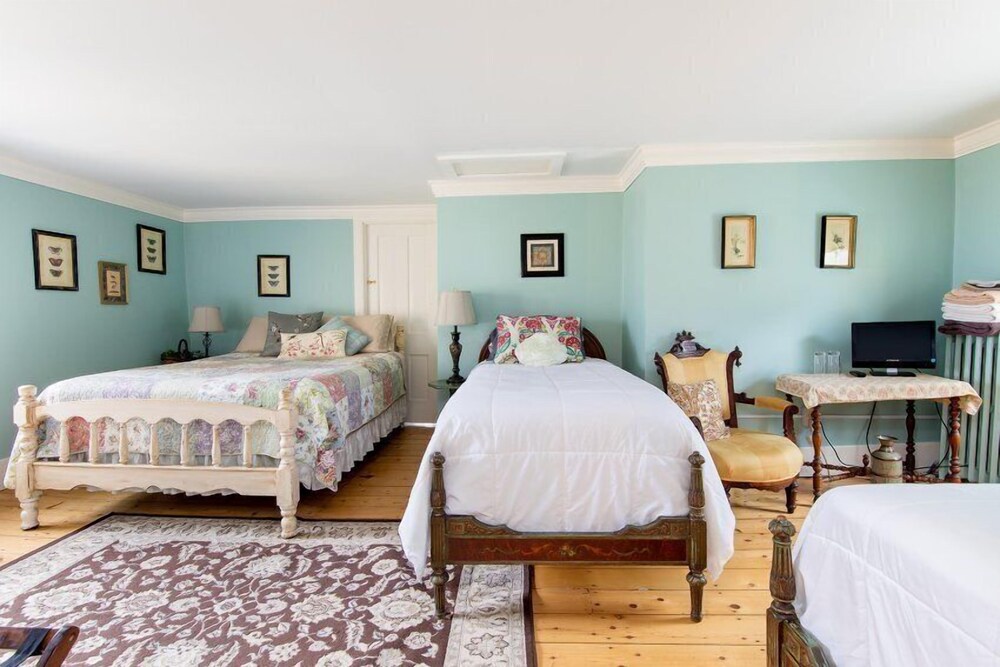 VanWinkle Inn - photo 20