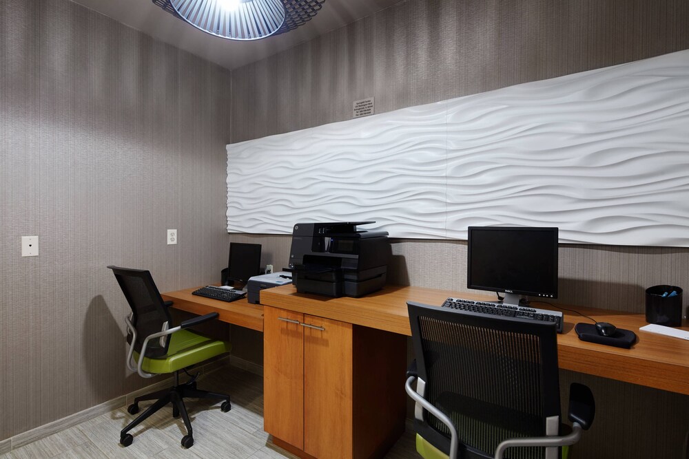 Springhill Suites By Marriott Bolingbrook - photo 17