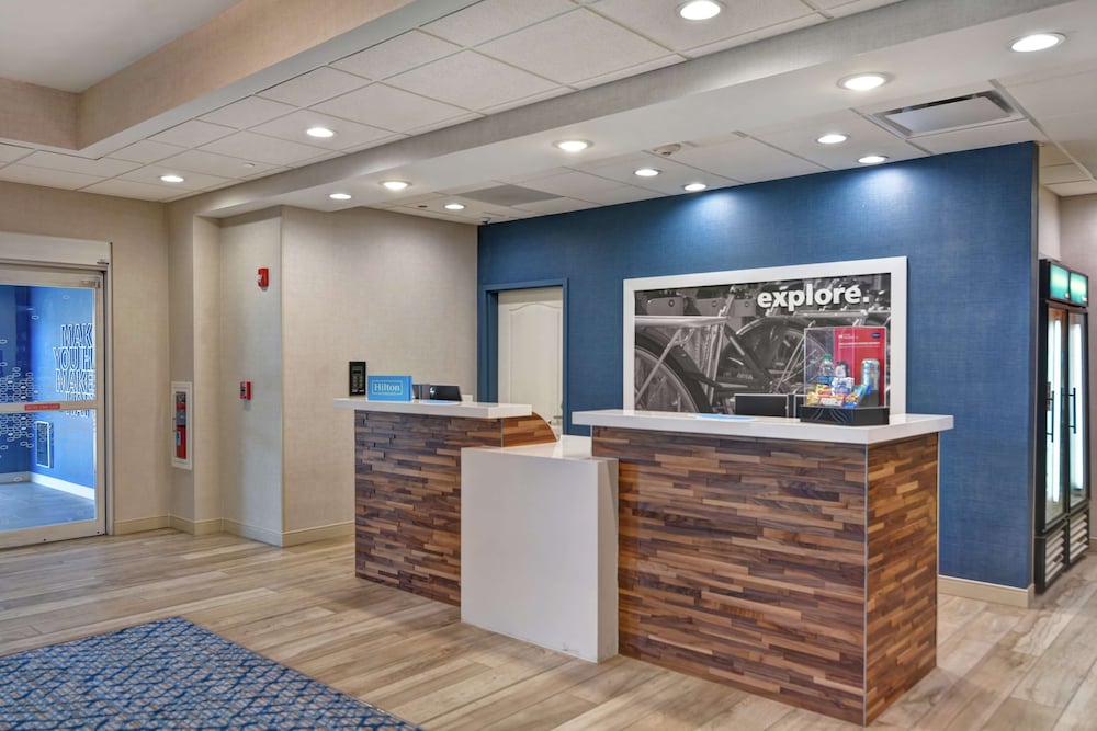 Hampton Inn Moab - photo 5