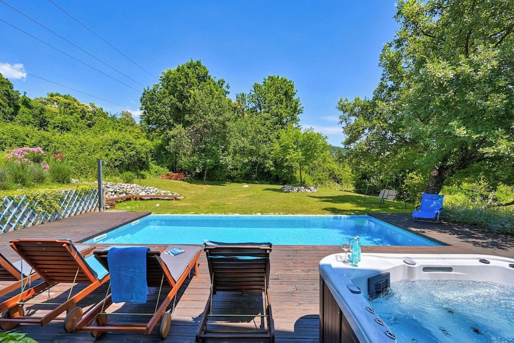 Pool Villa Abbazia Seaview — 4-Star Luxury Hotel in Opatija, Croatia