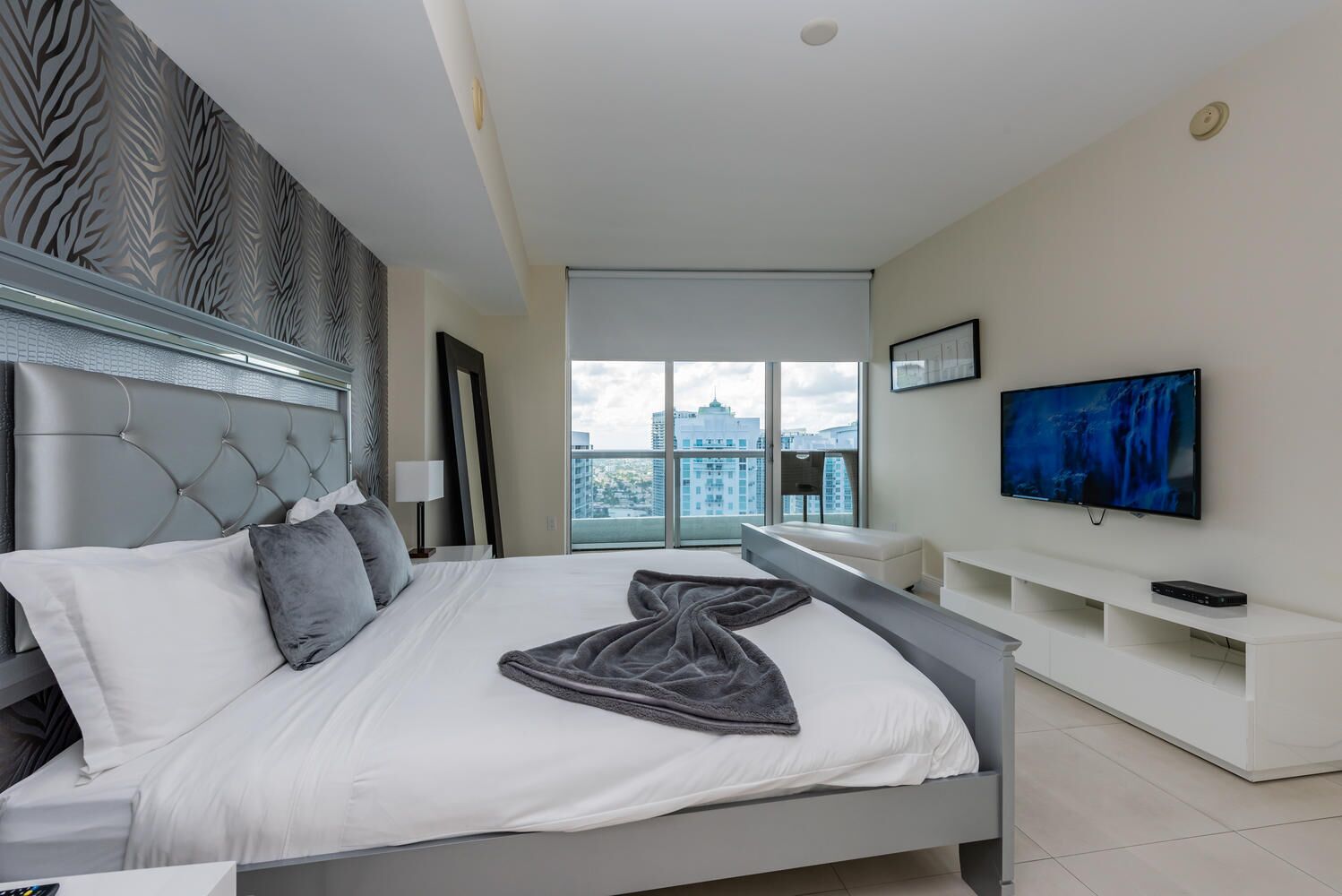 Miami Icon Penthouse by Caema - photo 18