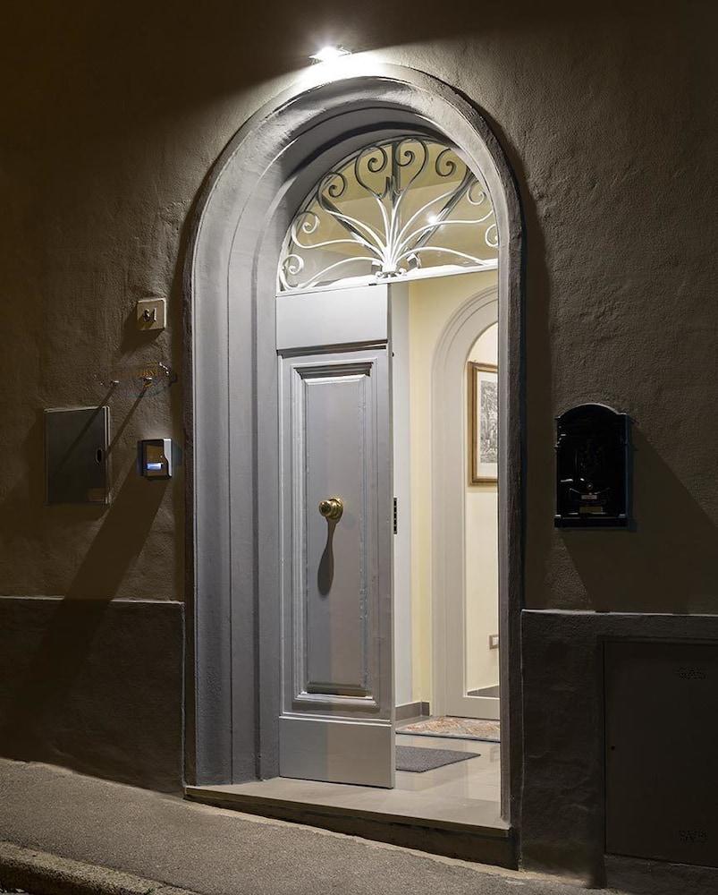B&B Via Naldini 61 — 4-Star Luxury Hotel in Tavarnelle Val Di Pesa, Italy