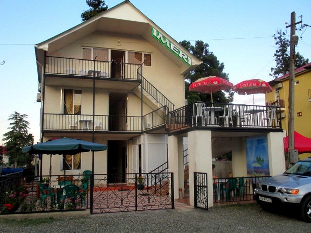 Imeri Hotel - carbon neutral hotel in Urek'i