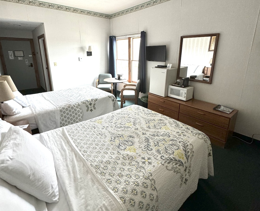Lake Ontario Motel & Inn - photo 15
