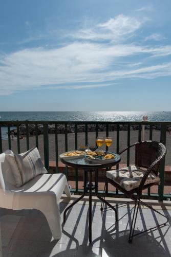 Dimore De Luca Dulce Mare — 4-Star Luxury Hotel in Salerno, Italy