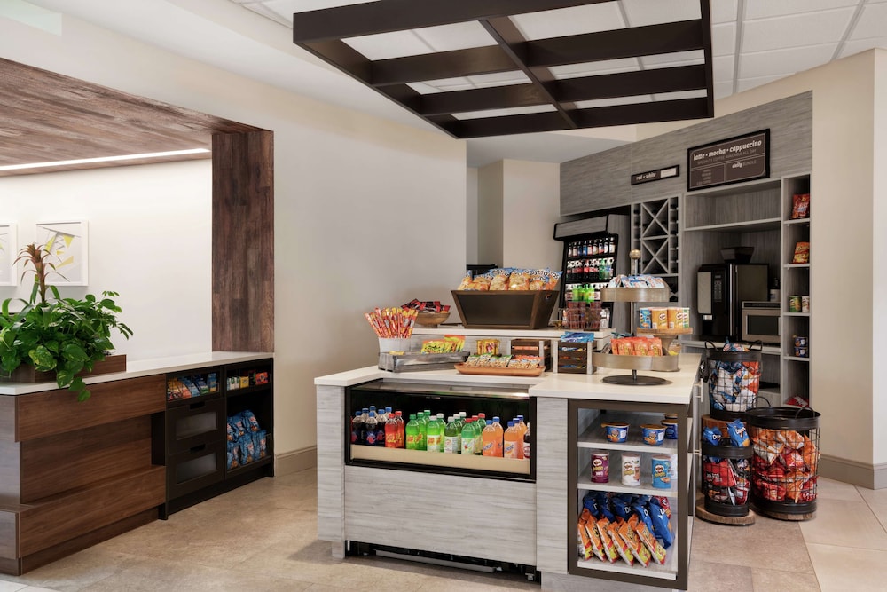 Hilton Garden Inn Charlotte Ayrsley - photo 25