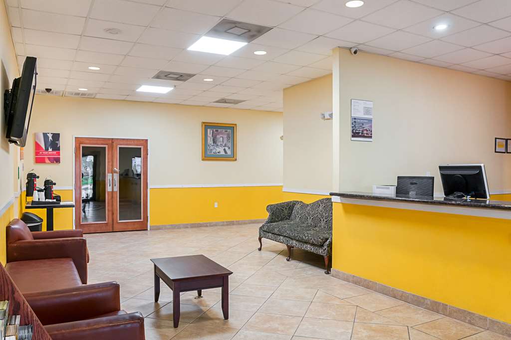 Motel6 New Orleans LA Near Downtown - photo 25