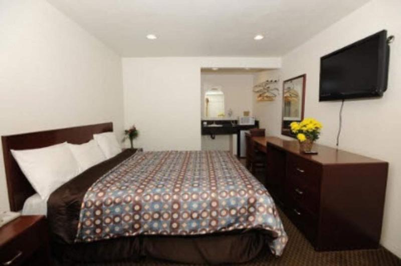 Victoria Motel - photo 28