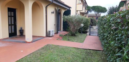 Villa 3 floors independent garden and garage — 4-Star Luxury Hotel in Sinalunga, Italy