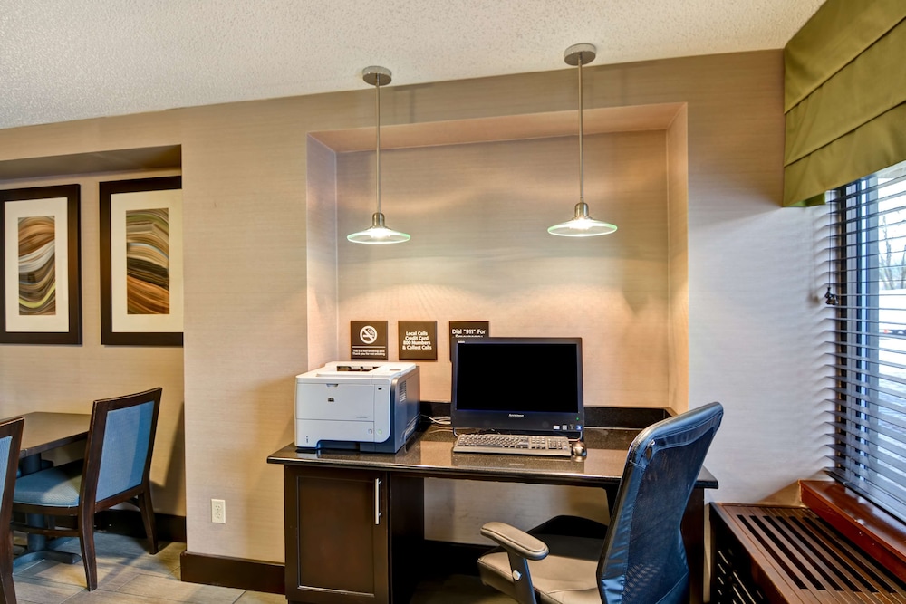 Hampton Inn State College - photo 31