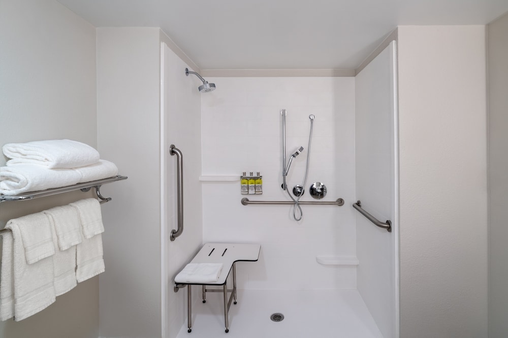 Holiday Inn Express Bluffton at Hilton Head Area by IHG - photo 22