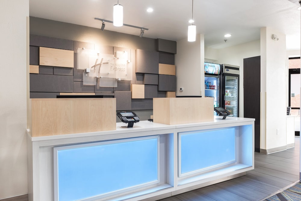 Holiday Inn Express Columbus Downtown by IHG - photo 53