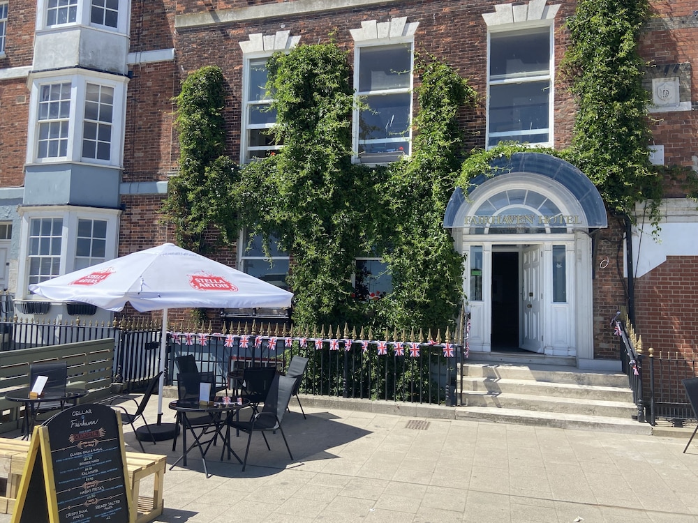 The Fairhaven Hotel — hotel in Weymouth